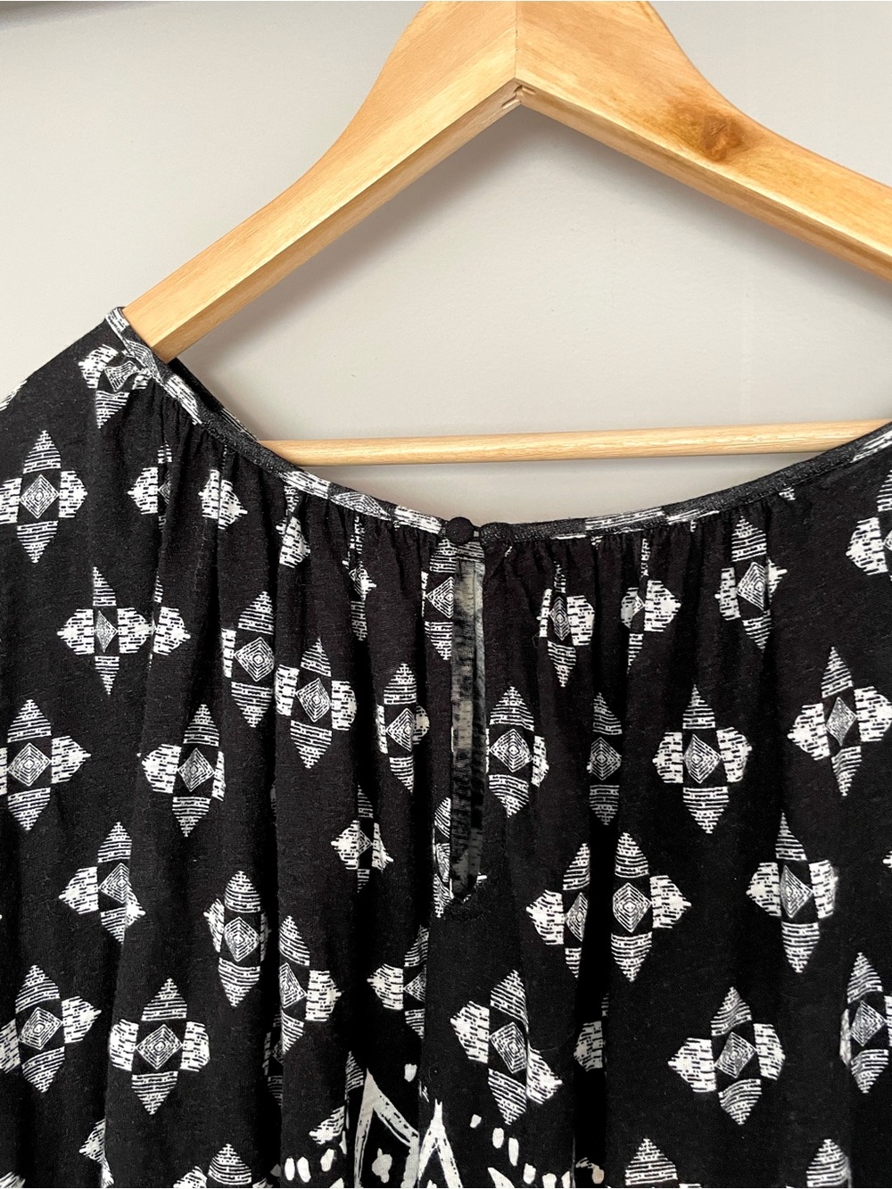 Free People Black and White Printed Long-Sleeve Flowy Blouse - Picture 4 of 9